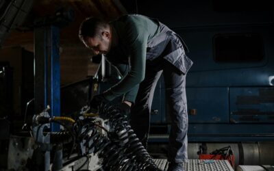 How much does a diesel mechanic make in Dallas?